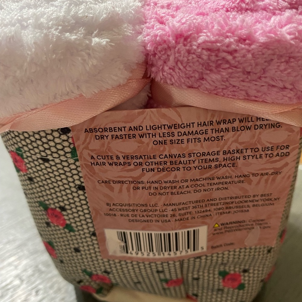 Betsey Johnson Hair Wrap Set with Reuseable Storage Basket - Picture 5 of 6